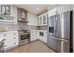 12 - UNIT 12 GOSLING GARDENS - 9