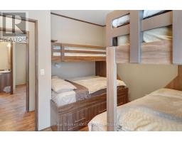 M24 - 13 SOUTHLINE AVENUE - 22