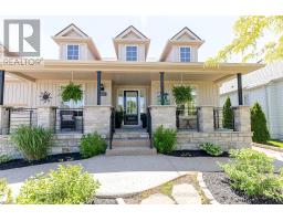 19 - 19 MACPHERSON AVENUE - 2