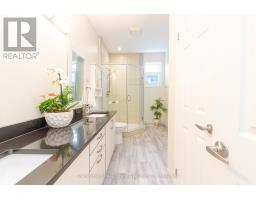 19 - 19 MACPHERSON AVENUE - 20
