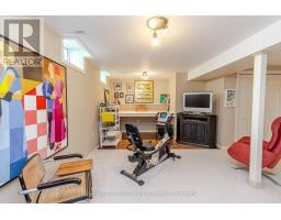 19 - 19 MACPHERSON AVENUE - 25