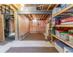 19 - 19 MACPHERSON AVENUE - 28