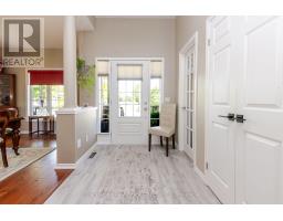 19 - 19 MACPHERSON AVENUE - 5