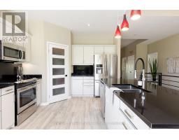 19 - 19 MACPHERSON AVENUE - 9