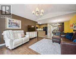 462 LAUSANNE CRESCENT - 15