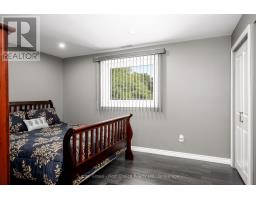 276 MECHANIC STREET W - 29
