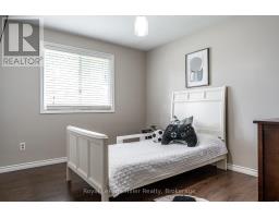 9 SIMPSON COURT - 21