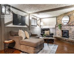 9 SIMPSON COURT - 31