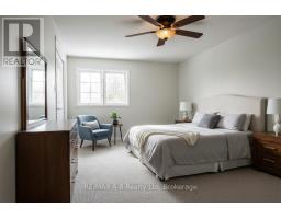 86 FREELAND DRIVE - 39
