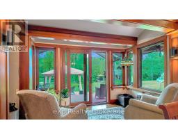 633598 ARTEMESIA-GLENELG TOWNLINE - 21