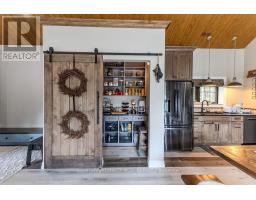 679 BOULDER ROAD - 16