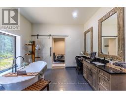 679 BOULDER ROAD - 19