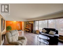 252 DURHAM ROAD W - 9