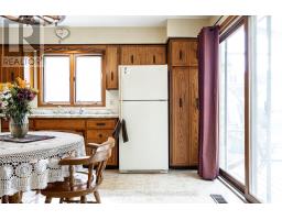 193 DOUGLAS STREET - 12