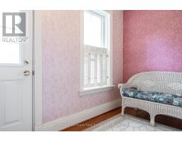 193 DOUGLAS STREET - 19