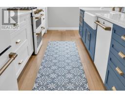 25 CREEKSIDE TERRACE - 14