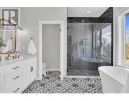 25 CREEKSIDE TERRACE - 21