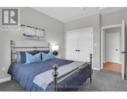 25 CREEKSIDE TERRACE - 24