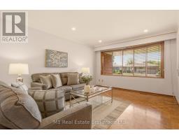 27 PALERMO CRESCENT - 10