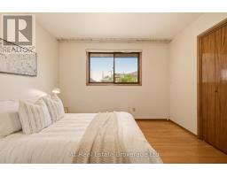 27 PALERMO CRESCENT - 19