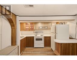 27 PALERMO CRESCENT - 35