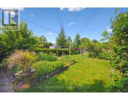 27 PALERMO CRESCENT - 43