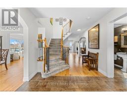 26 SHADYRIDGE PLACE - 5