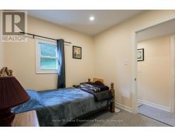 1755 592 HIGHWAY - 17