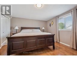 76 ABBEYWOOD CRESCENT - 31