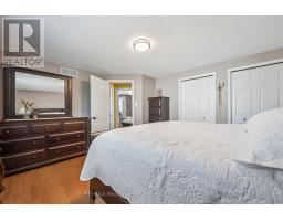 76 ABBEYWOOD CRESCENT - 32