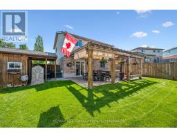 76 ABBEYWOOD CRESCENT - 39