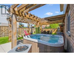 76 ABBEYWOOD CRESCENT - 42