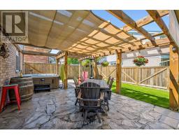 76 ABBEYWOOD CRESCENT - 43