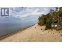 137 BELL DRIVE - 21