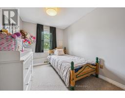 279 STRATHALLAN STREET - 21
