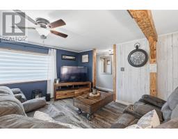 90 FAIRVIEW CRESCENT - 10