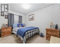 90 FAIRVIEW CRESCENT - 25
