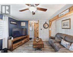 90 FAIRVIEW CRESCENT - 9