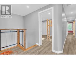 349 MAIN STREET S - 19