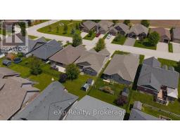 180 RUBY S CRESCENT - 31