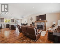 180 RUBY S CRESCENT - 5