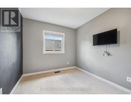 584 MCTAVISH STREET - 15