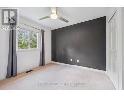 584 MCTAVISH STREET - 16