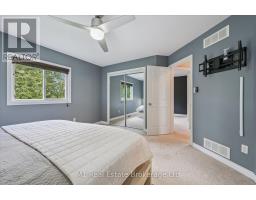 584 MCTAVISH STREET - 19