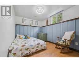 584 MCTAVISH STREET - 28