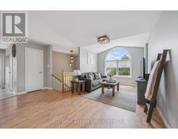 584 MCTAVISH STREET - 7