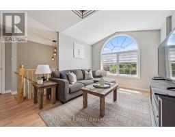 584 MCTAVISH STREET - 8