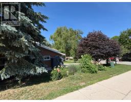 320 SUMMIT DRIVE - 39