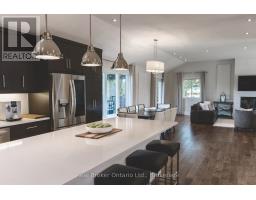 115 KENNEDY ROAD - 14