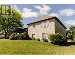 115 KENNEDY ROAD - 41